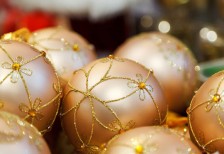 free-photo-gold-christmas-ball-bokeh