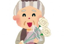 白いバラの花束を持ったおばあちゃんを描いたイラスト。やさしい笑顔がかわいい雰囲気。